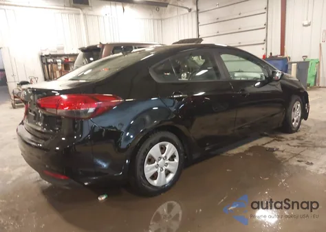 2017 Kia Forte Lx z USA, uszkodzony, nr VIN 3KPFL4A70HE097885
